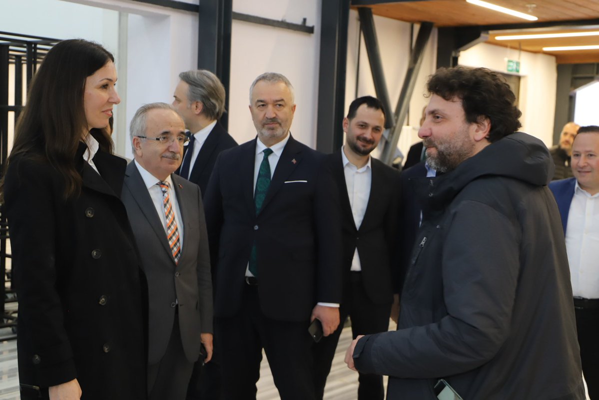Çiğdem Karaaslan (@ck_samsun) on Twitter photo Samsun Üniversitemizin ev sahipliğinde şehrimizde gerçekleşecek ICOMOS Uluslararası Ahşap Komitesi (IIWC) 27. Yıllık Toplantısı ve Uluslararası Sempozyumu öncesi <a href="/samsun_univ/">Samsun Üniversitesi</a> Rektörümüz Sn. <a href="/aydin_mahmut/">Prof. Dr. Mahmut AYDIN</a> ve Mimarlık ve Tasarım Fakültesi’nden (<a href="/samsunmimtsrm/">Samsun Mimarlık Tasarım</a>) değerli hocalarımız Samsun Üniversitemizin ev sahipliğinde şehrimizde gerçekleşecek ICOMOS Uluslararası Ahşap Komitesi (IIWC) 27. Yıllık Toplantısı ve Uluslararası Sempozyumu öncesi <a href="/samsun_univ/">Samsun Üniversitesi</a> Rektörümüz Sn. <a href="/aydin_mahmut/">Prof. Dr. Mahmut AYDIN</a> ve Mimarlık ve Tasarım Fakültesi’nden (<a href="/samsunmimtsrm/">Samsun Mimarlık Tasarım</a>) değerli hocalarımız