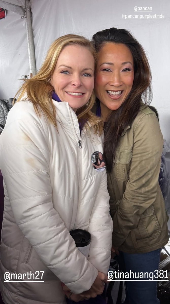 aoii92's tweet image. Martha, Tina and a few of the Days family (including Alex and Whitney) partipating in today&apos;s Purple Stride PanCAN walk today. 💜 
#SwingfortheFences 
#DrakeHogestyn #HogeysHomeRunners #PurpleStride #PanCan #Jarlena #Days
