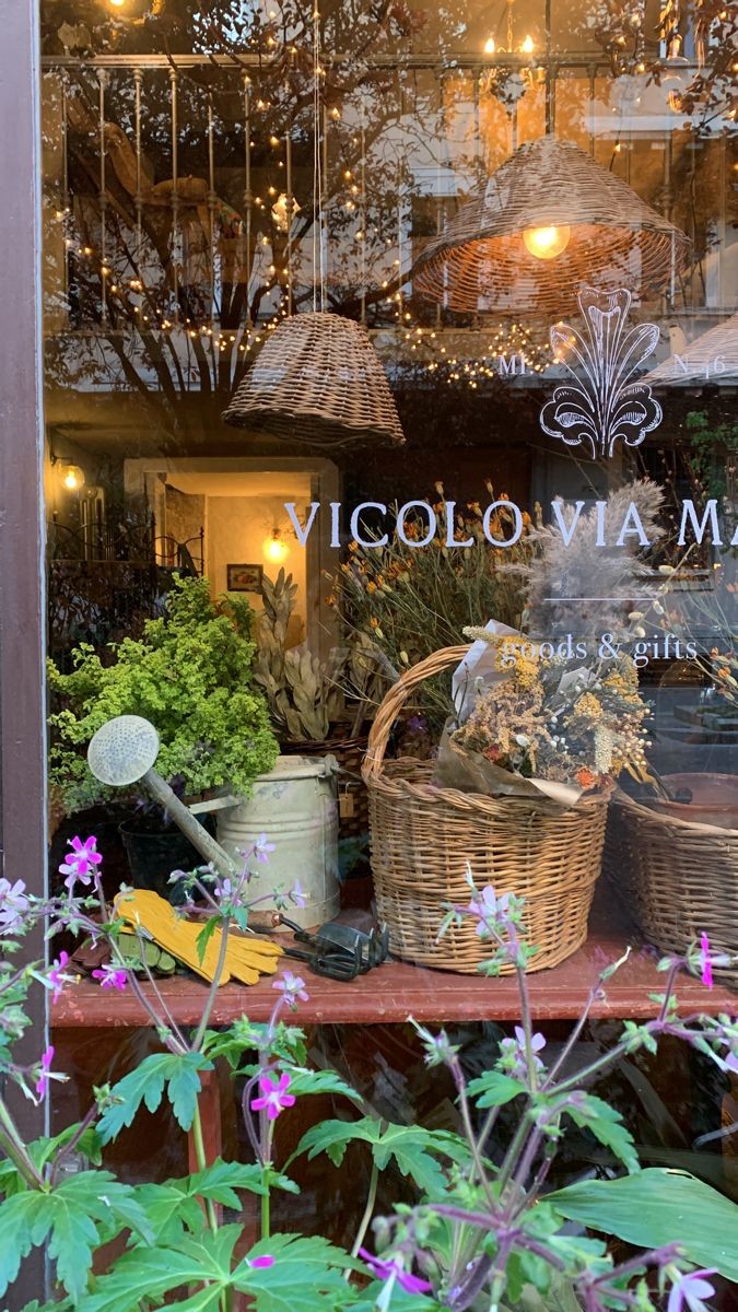 shewearprada's tweet image. Summer break 🌿🧋⛅🌷