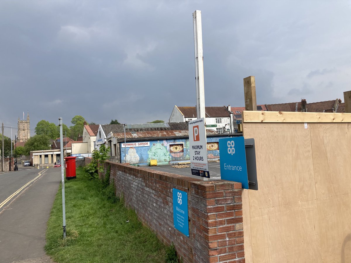 Westbury on Trym and Henleaze cllrs Stephen Williams and Caroline Gooch have been meeting businesses and shoppers at Carlton Court, where the owner has fenced off a large section of the car park, impacting trade. The council is investigating the owner’s intentions.