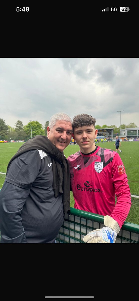 HarrisHharris's tweet photo. What a birthday,what a season,proud of you dude,all the hard work as paid of #champions https://t.co/khgczZ51zC