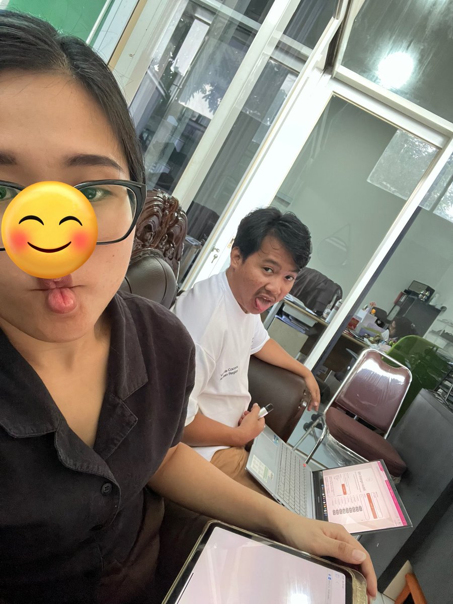 angelialeni's tweet photo. Kalo dipikir2 masih gasadar si udh sampe dititik ini, ini salah satu orang yang selalu backup gua banget dr belakang pake caranya dia yg kadang kita gapaham tp rasanya nyampe https://t.co/8O4yvyLe1l