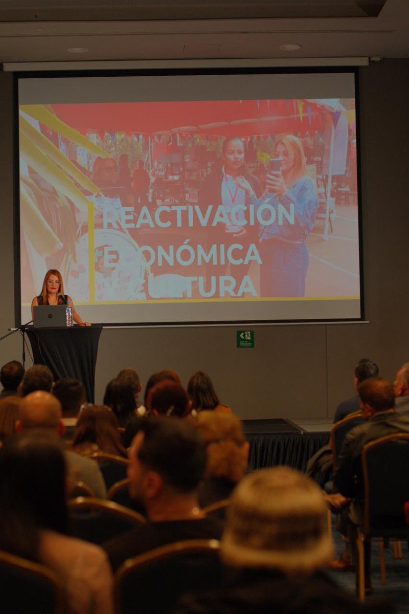 teusaquillo13's tweet photo. Nuestro propósito siempre ha sido mejorar la calidad de vida nuestra comunidad, 💯 impulsar sus emprendimientos 🛍️ y fortalecer sus capacidades y ¡Lo estamos logrando!

Promovemos la reactivación económica y reconocemos y apoyamos en todos los espacios, el talento y la capacidad de nuestros artistas.

Entérate aquí, como lo estamos logrando #RendiciónDeCuentas2024

https://t.co/0pVwsBvVUY