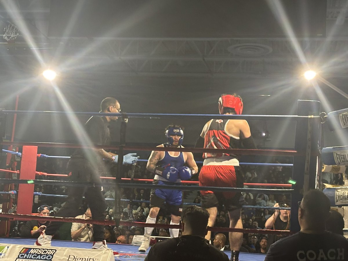 Patrick Sheehan (@ilstatesman37) on Twitter photo Ringside for Battle of the Badges CFD vs CPD benefitting police and fire charities
👮🏻♂️🥊👨🏻🚒
<a href="/CFDLocal2/">IAFF Local 2</a> <a href="/FOP7Chicago/">Chicago John Dineen Lodge #7</a> Ringside for Battle of the Badges CFD vs CPD benefitting police and fire charities
👮🏻♂️🥊👨🏻🚒
<a href="/CFDLocal2/">IAFF Local 2</a> <a href="/FOP7Chicago/">Chicago John Dineen Lodge #7</a>