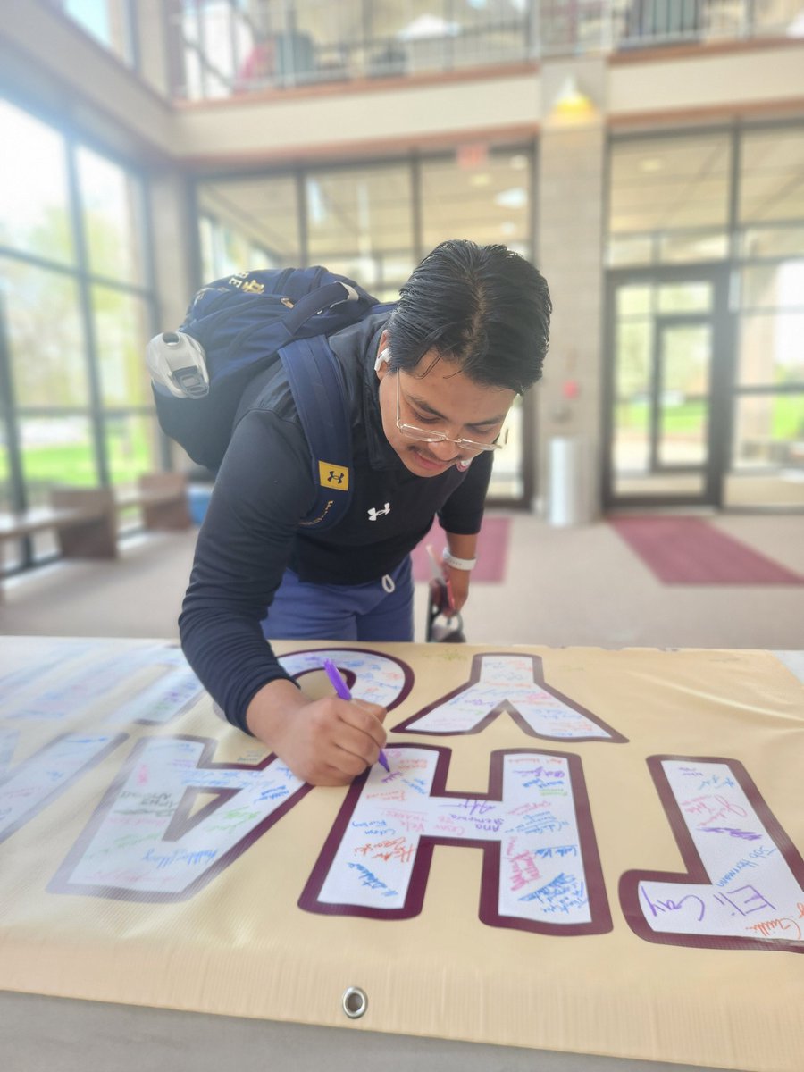 HCCDB's tweet photo. Totals are in $91,000+ in 24 hours! Incredible to be a part of the energy on campus and humbling to watch the donor roll grow online. Thanks to all of the 550+ donors who made a gift to support the mission of @HolyCrossND #EveryStepEverySaint https://t.co/oQwLl3bLLJ