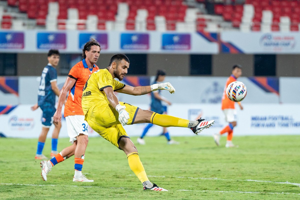 sports_odisha's tweet photo. କଳିଙ୍ଗ ସୁପର କପ୍ ୨୦୨୫ରେ ଆଜି @FCGoaOfficial ଓ @RGPunjabFC ମଧ୍ୟରେ ଖେଳାଯାଇଥିବା ଆକର୍ଷଣୀୟ କ୍ୱାର୍ଟର ଫାଇନାଲ ମ୍ୟାଚ୍! 📸
#FCGPFC #KalingaSuperCup 🏆 #IndianFootball ⚽️ #KalingaStadium #OdishaForFootball https://t.co/kN5S2BKEDT
