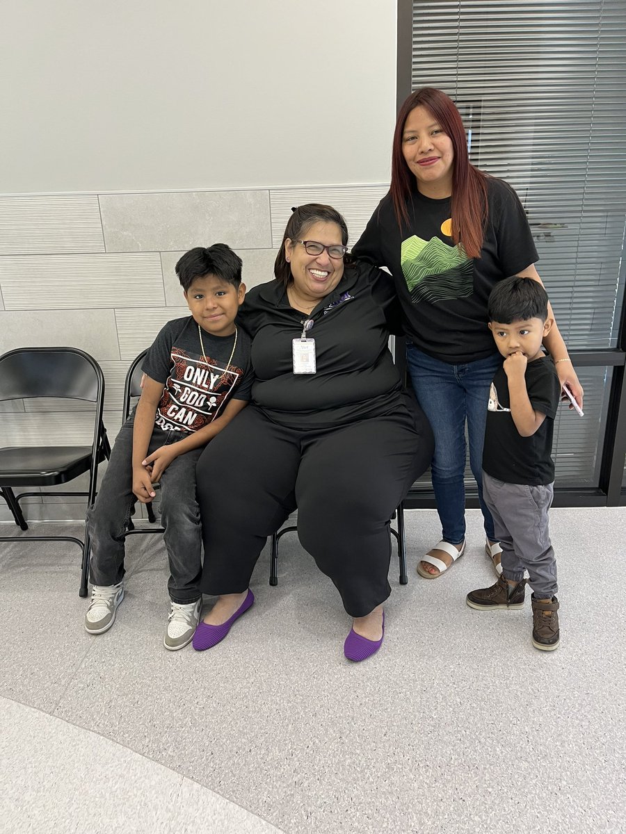 Working with a great enrollment team <a href="/ELC_Mariposas/">Jannae Jernberg</a> in <a href="/AliefISD/">Alief ISD</a> today! We are ready to register your 4 year old for PK in the fall of 2025. Come on by!🤗