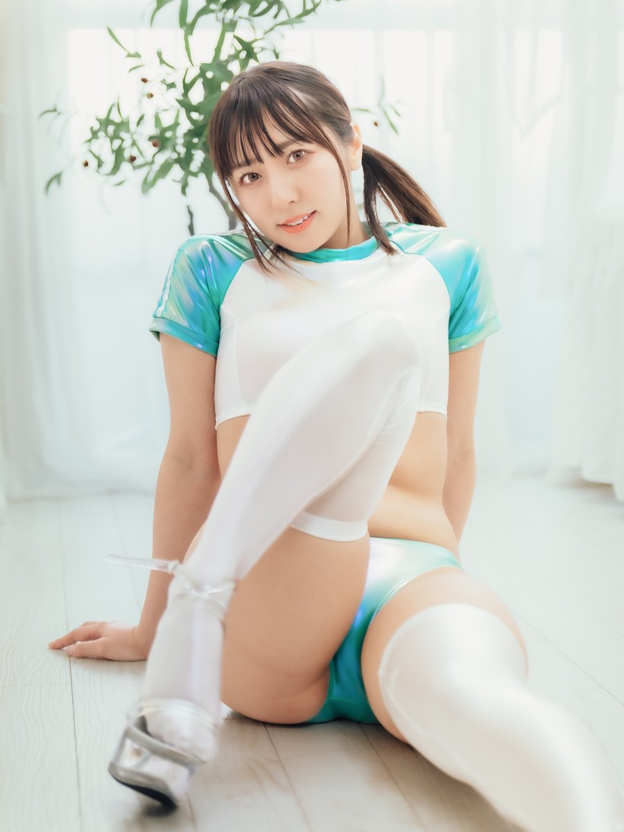 piyokon12's tweet photo. 2025/4/19 円谷スタジオ撮影会4部④
円谷みう さん(@miu_hatsuyu)(@miu_tsuburaya)(@fudanMiu)
#円谷みう #尊みうだなぁ
#Pharfaite #SCHE/MEE
#フィルムコートブルマ_ショートトップス
💚🤍💚🤍 https://t.co/4dEPrTxmfh
