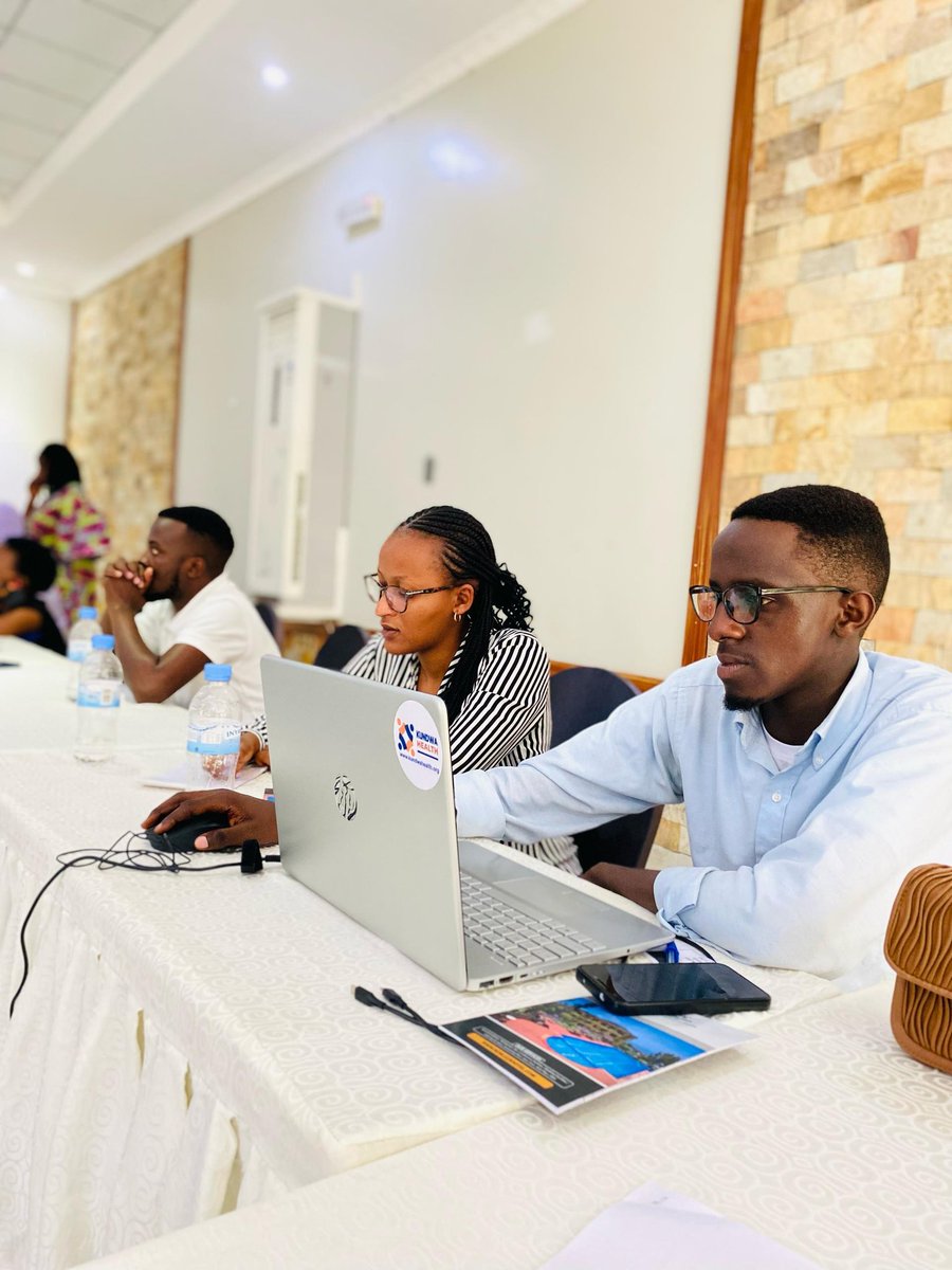 aime_bertrand_1's tweet photo. @HDIRwanda @MDFC_Rwanda @medsar_rwanda @kundwahealth On Day 2,
we emphasized the importance of consent, youth-led research, and men’s involvement in challenging harmful norms.
Together, we aim to evolve our culture with respect, evidence, and inclusivity. #EndHarmfulPractice https://t.co/wNSZLMp5a7