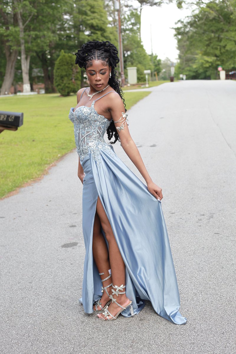 0newaysky's tweet photo. Prom25🩵 https://t.co/GZh58NK3me