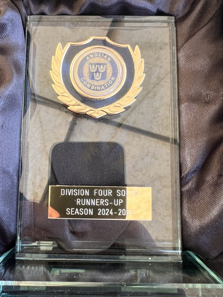 Earsham FC tweet media