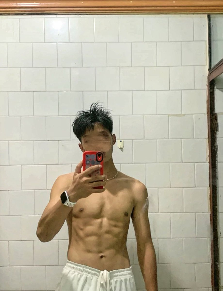 皇帝爷爷驾到 臭傻逼们跪下报到！！

#武爷训狗术