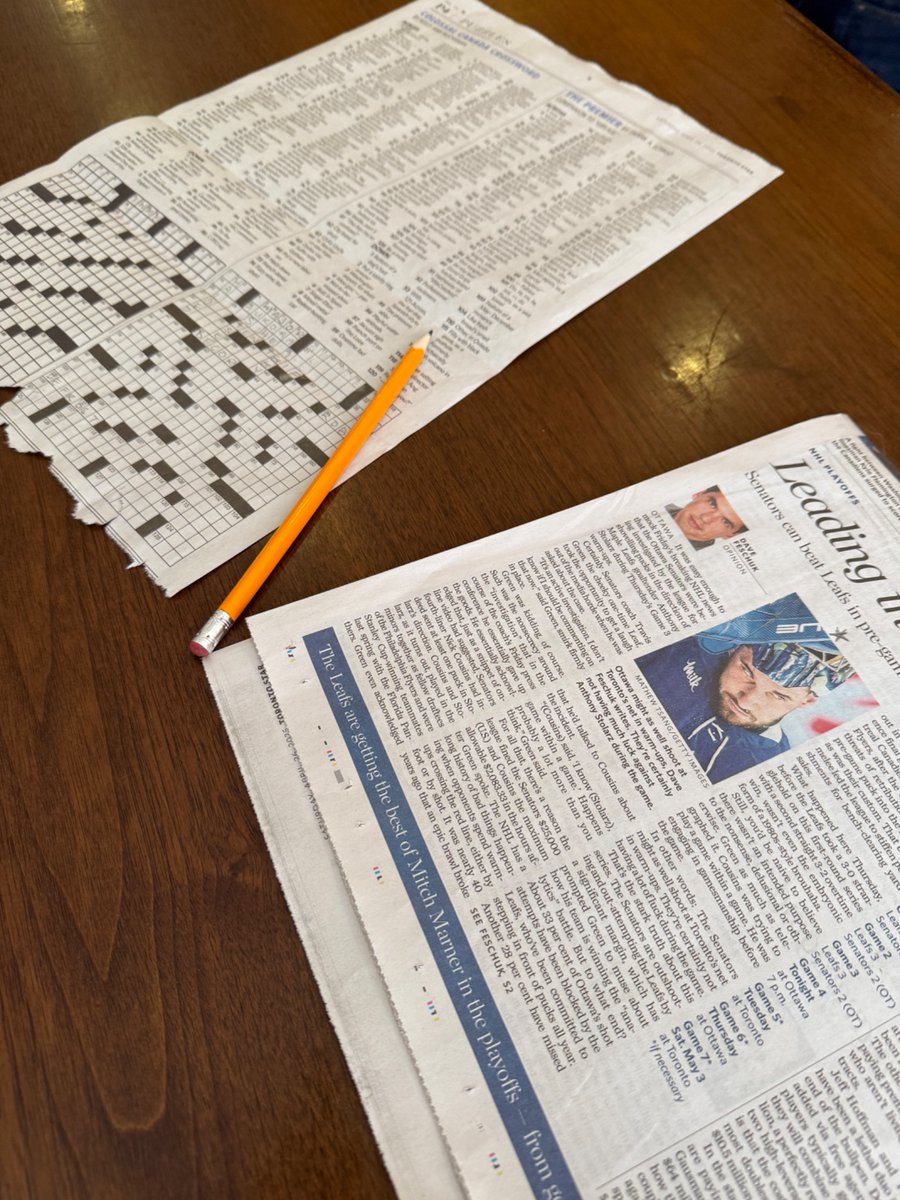 Made me smile seeing people enjoy analog and the simplicity of life with a good old fashioned crossword and newspaper 🤗