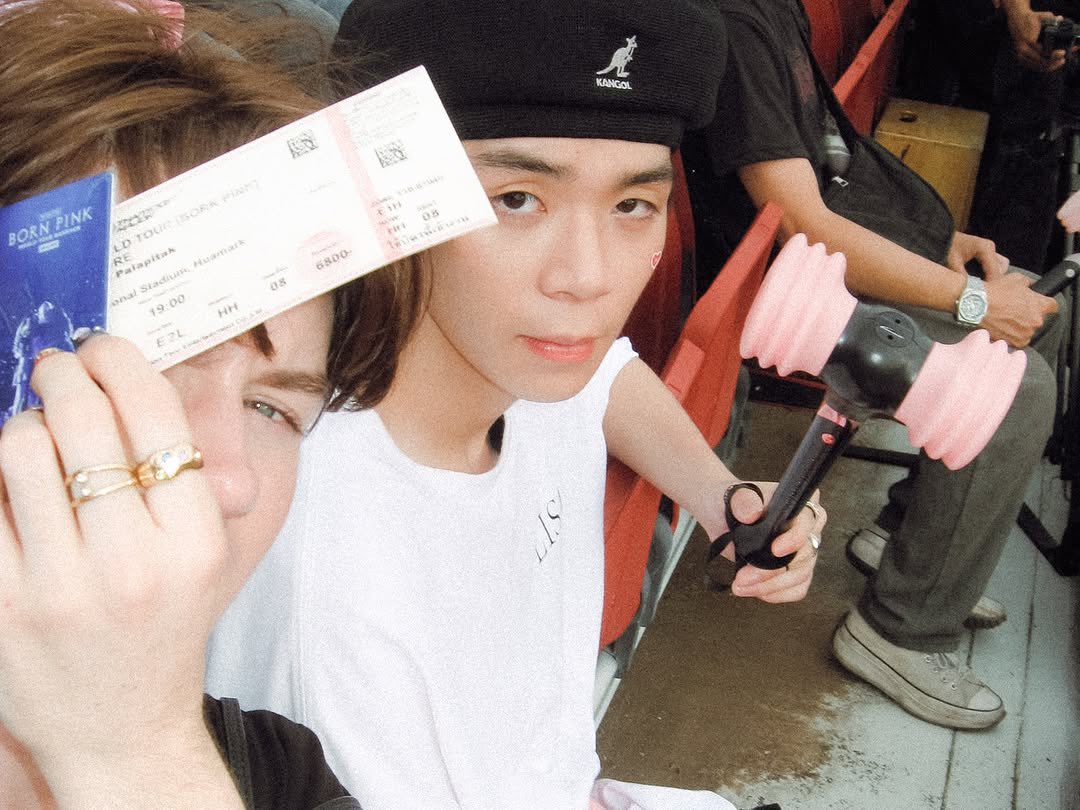 s8chans's tweet photo. i need more baabua concert dates in s2 https://t.co/hs7CHENQf0