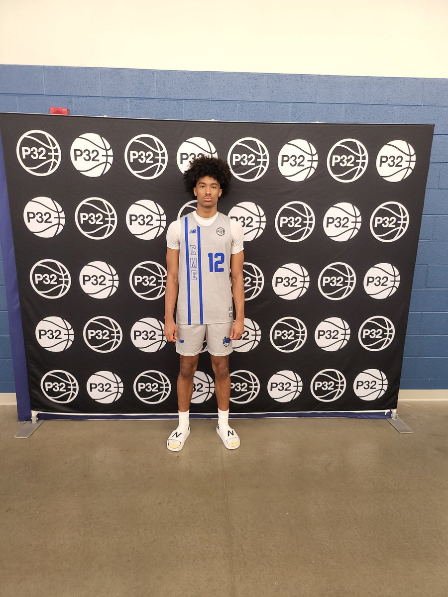 CME ELITE BASKETBALL (@cmeelitebb) on Twitter photo <a href="/ihoopjtt/">Jeremiah Thomas</a> displayed his Abilities on the <a href="/Revocruit/">Revocruit</a> 
Main court in the <a href="/p32league/">P32 League</a> vs YPG e32..
Led all Scorers with 16pts 5rebs and a Highlight Dunk to deliver the WIN‼️
Definitely has the Skills that translate to college 
<a href="/DamienMobley1/">Coach Damien Mobley</a> <a href="/djones8301/">Doug Jones</a> <a href="/RcsSports/">Jim Hicks</a> <a href="/ihoopjtt/">Jeremiah Thomas</a> displayed his Abilities on the <a href="/Revocruit/">Revocruit</a> 
Main court in the <a href="/p32league/">P32 League</a> vs YPG e32..
Led all Scorers with 16pts 5rebs and a Highlight Dunk to deliver the WIN‼️
Definitely has the Skills that translate to college 
<a href="/DamienMobley1/">Coach Damien Mobley</a> <a href="/djones8301/">Doug Jones</a> <a href="/RcsSports/">Jim Hicks</a>