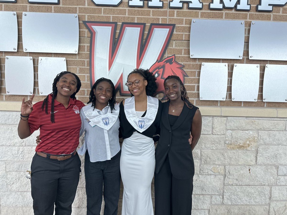 Weiss Women's Basketball 2.0 🐺 (@weiss_wbb) on Twitter photo Congratulations to all of the 2025 <a href="/WeissHighSchool/">Weiss High School</a> NHS Inductees and current members! 👏🏾📚🐺 Congratulations to all of the 2025 <a href="/WeissHighSchool/">Weiss High School</a> NHS Inductees and current members! 👏🏾📚🐺