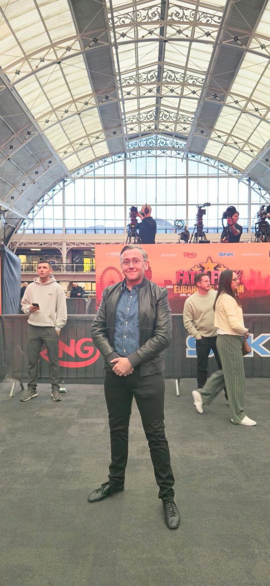 StephenWJ_Hawes's tweet image. Weigh-in - Chris Eubank Jr. v Conor Benn,Business Design Centre, Angel Islington. ⚖️ 🥊🎯 #FatalFury #EubankVsBenn #BoxingWeighin #ChrisEubankJr #ConorBenn #BoxingEvent #April26Fight #MatchroomBoxing #DAZNBoxing #SkySports #BOXING
