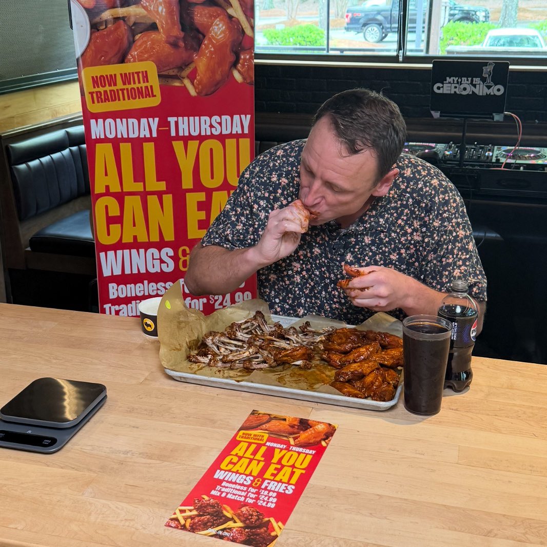 Buffalo Wild Wings (@bwwings) on Twitter photo 🚨Live Now🚨 Joey Chestnut traditional wing record attempt: Joey Chestnut’s IG Live <a href="/joeyjaws/">Joey Chestnut</a> 🚨Live Now🚨 Joey Chestnut traditional wing record attempt: Joey Chestnut’s IG Live <a href="/joeyjaws/">Joey Chestnut</a>