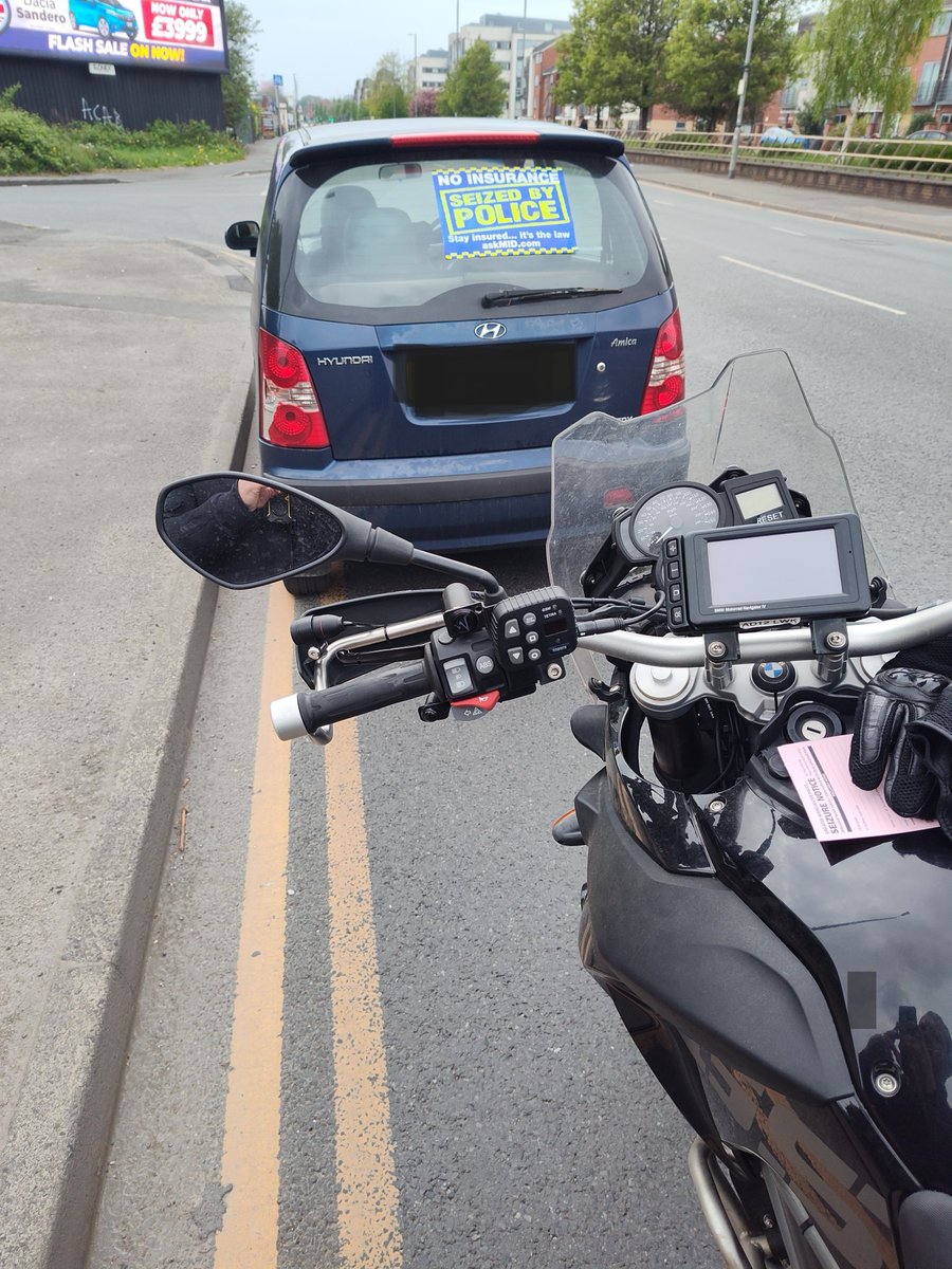 The #GMPMotorcycleUnit were out tackling fatal 4 offences today . 

Ashton Old Road, Manchester officers stopped this vehicle for having no working brake lights.

Checks revealed unsupervised provisional licence holder.

Vehicle seized and driver reported.

#Fatal4