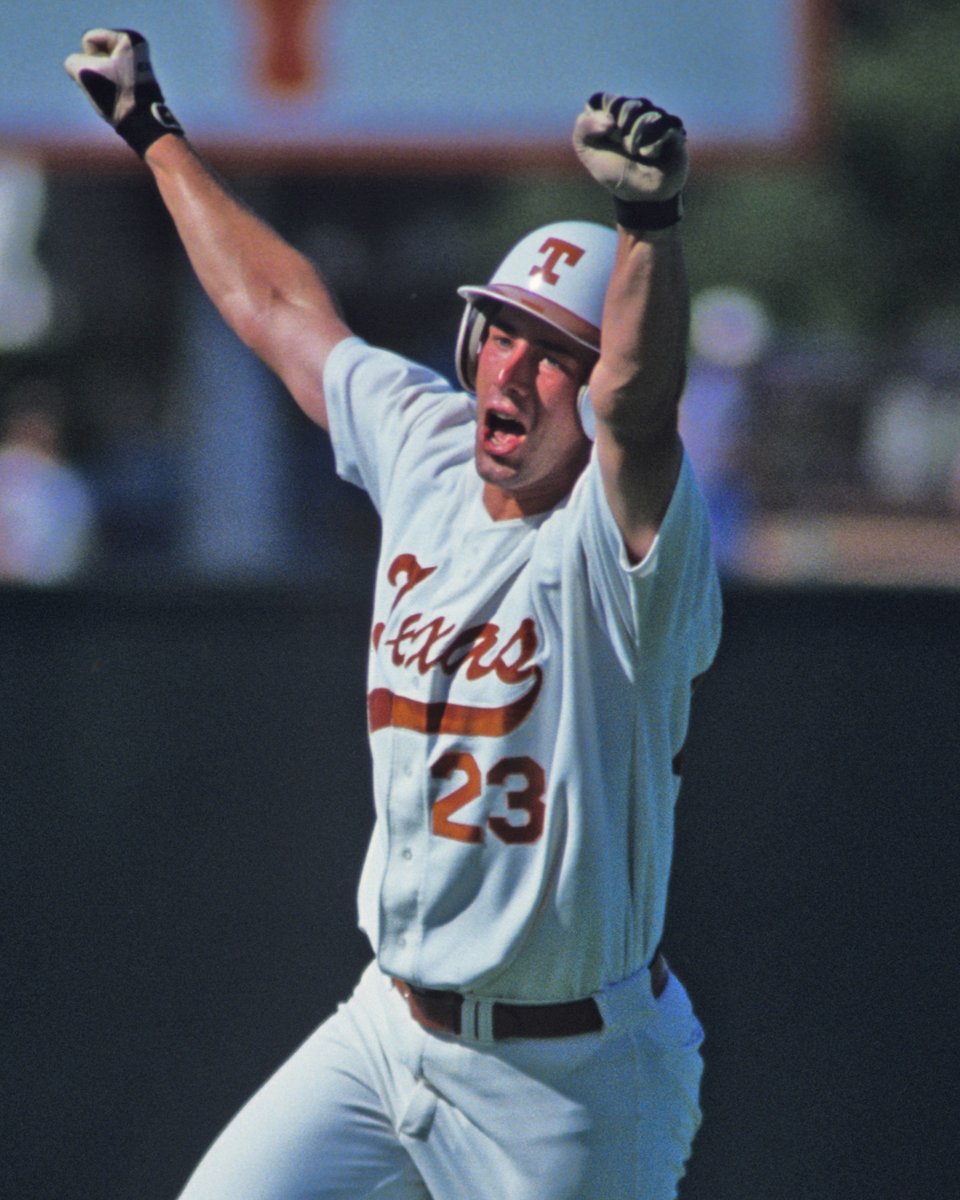 TexasBaseball's tweet photo. a #traDISCHion unlike any other 🤘
honoring the only two-time winner of the Dick Howser Trophy today
#HookEm https://t.co/dvUWIpnG61