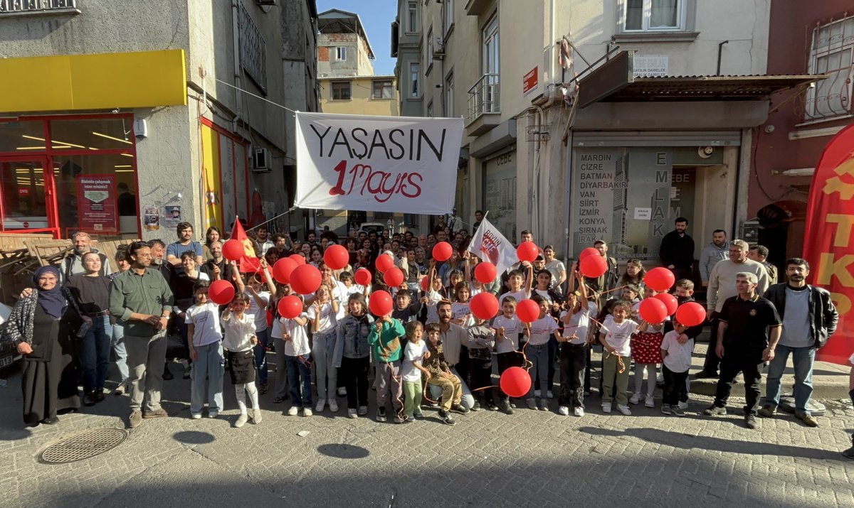 Yeni kapak fotoğrafı :) 

Yaşasın 1 Mayıs!
Bijî yek gulan!