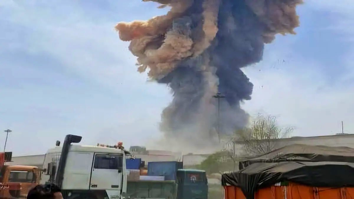 Hemos conocido las noticias de la fuerte explosión ocurrida en el puerto iraní de Shahid Rajaei.

Extendemos sentidas condolencias al presidente <a href="/drpezeshkian/">Masoud Pezeshkian</a>, al pueblo y gobierno de Irán, así como a los familiares de los fallecidos y heridos en el siniestro.