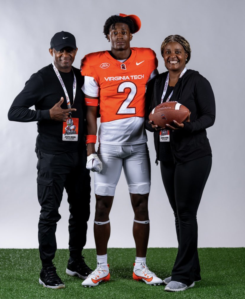 Cbo Brown™️ (@cbobrown2) on Twitter photo HOKIE NATION STAND UP🦃🧡
#commited <a href="/CoachPryVT/">Brent Pry</a> <a href="/CoachdjCheetah/">Derek Jones</a> <a href="/CoachBDS/">Brayden DeVault-Smith</a> <a href="/CoachPrioleauVT/">Pierson Prioleau</a> HOKIE NATION STAND UP🦃🧡
#commited <a href="/CoachPryVT/">Brent Pry</a> <a href="/CoachdjCheetah/">Derek Jones</a> <a href="/CoachBDS/">Brayden DeVault-Smith</a> <a href="/CoachPrioleauVT/">Pierson Prioleau</a>