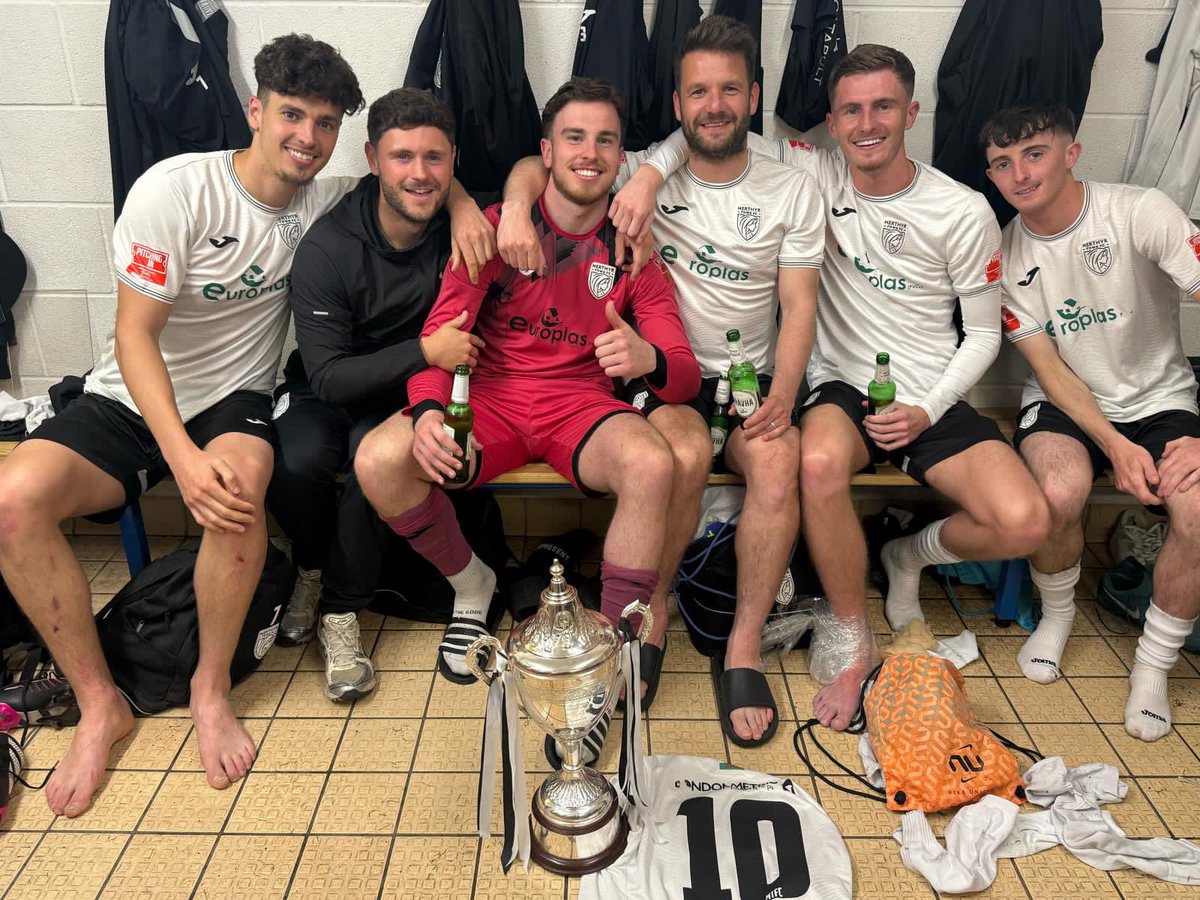 MerthyrTownFC's tweet photo. IYKYK 👊🏼⚫️⚪️

#OurTownOurClub https://t.co/kaj55dRwg8