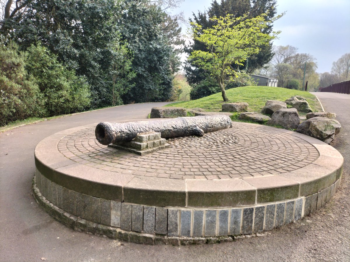 Visiting family in my home town of Sunderland. The park of my childhood! And many fond memories of playing on the cannon. Being 250 miles away from Birmingham and by the sea is very therapeutic, and just what I need for the next few days!