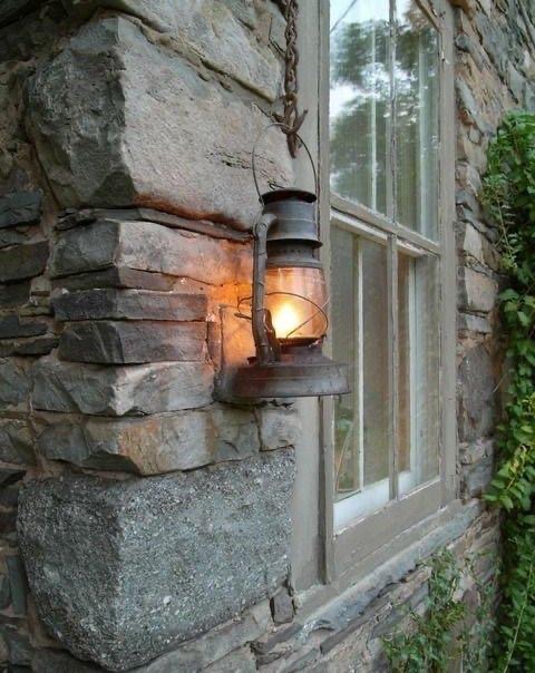 " لا تنطفئ .. فربما كنت لأحدهم سراجًا وأنت لا تعلم "