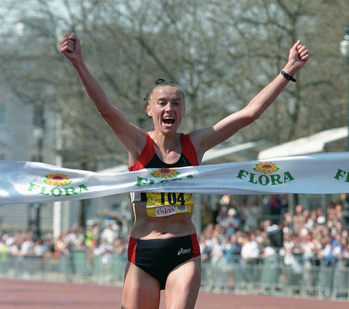 Mark Shearman MBE (@athleticsimages) on Twitter photo Good luck to <a href="/EilishMccolgan/">Eilish McColgan</a> running her debut marathon tomorrow in London. Will she emulate her mum <a href="/Lizmccolgan/">liz mccolgan</a> who won the race 29 years ago?. If she doesn't it wont be for want of trying. <a href="/AthleticsWeekly/">AW</a> <a href="/dundeehawks/">Dundee Hawkhill Harriers</a> 📸MarkShearman Good luck to <a href="/EilishMccolgan/">Eilish McColgan</a> running her debut marathon tomorrow in London. Will she emulate her mum <a href="/Lizmccolgan/">liz mccolgan</a> who won the race 29 years ago?. If she doesn't it wont be for want of trying. <a href="/AthleticsWeekly/">AW</a> <a href="/dundeehawks/">Dundee Hawkhill Harriers</a> 📸MarkShearman
