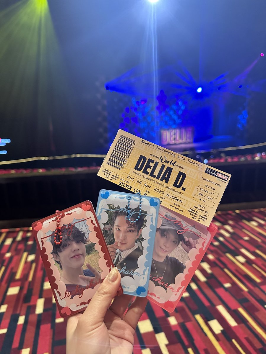 joytoseventeen's tweet photo. delia d musical 🤍 2nd musical of the year! https://t.co/1bD3Opxq0v