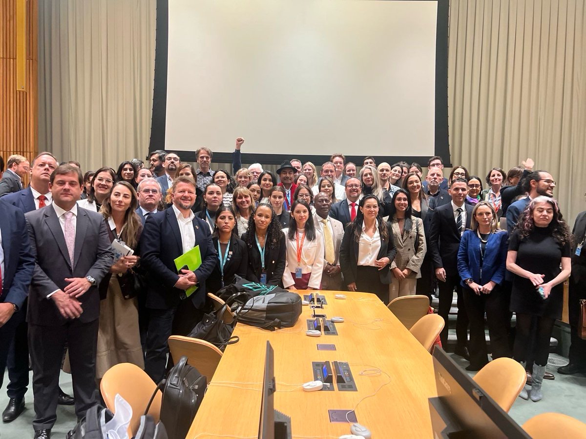 🔝 @odinbaco, docente de nuestra facultad de Derecho y Sociedad, participó en la Reunión de Alto Nivel de la Asamblea General de la <a href="/ONU_es/">Naciones Unidas</a> sobre Armonía con la Naturaleza y Buen Vivir, realizado el 22 de abril de 2025 en la sede principal de la organización en la ciudad de Nueva