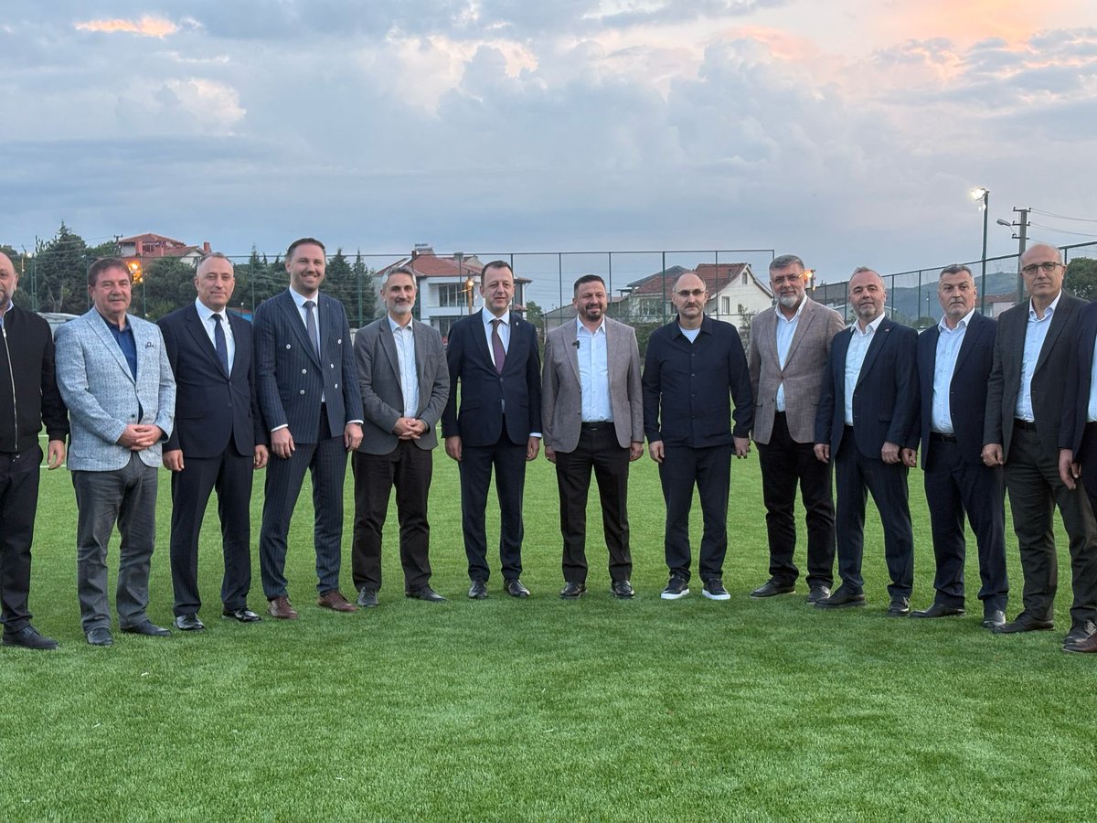 Spor Toto Teşkilat Başkanımız Dr. Mehmet Ata Öztürk ve Yatırım ve İşletmeler Genel Müdürü Prof. Dr. Süleyman Şahin’i Balıkesir’de ağırladık. Tamamlanan, devam eden ve planlanan projelerimizi inceledik. Katkıları ve nazik ziyaretleri için teşekkür ediyoruz.