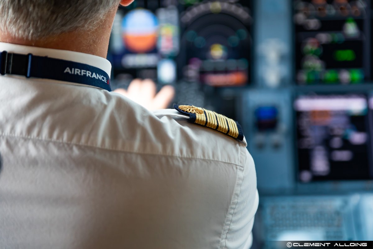 Happy #WorldPilotsDay !! #Avgeeks #Avgeek <a href="/A318111/">Philippe DURAND 🇺🇦</a>