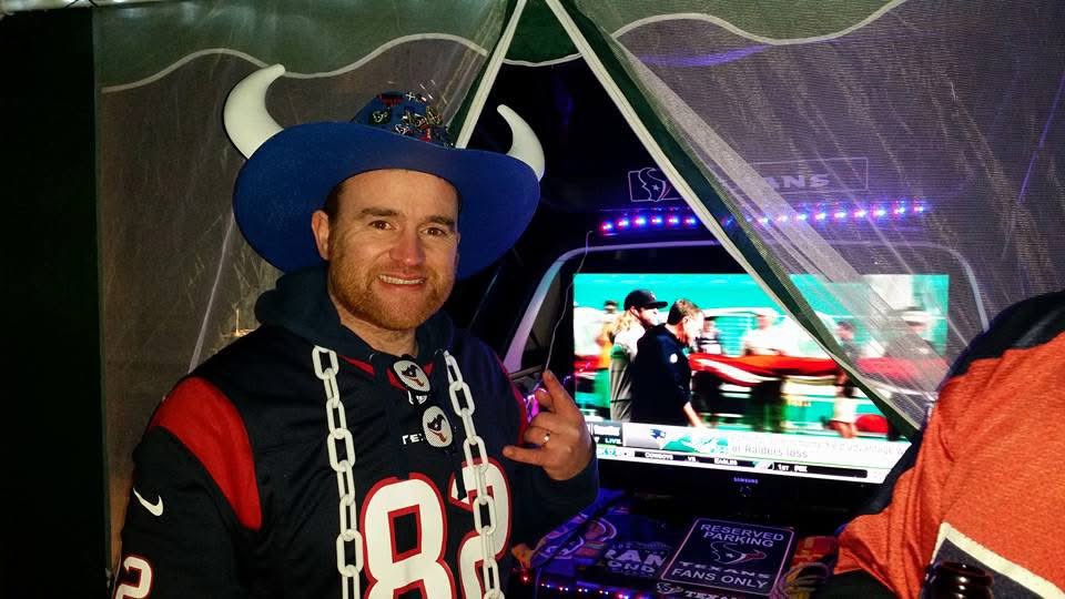 🤘🏼SPIN🤘🏼 (@spin_1221) on Twitter photo Texans International Fan of the Year gotta be <a href="/The_1_Hendo/">Graham Henderson</a> this season! Dude actually travels from Scotland to Houston and other cities to watch the Texans!! <a href="/HoustonTexans/">Houston Texans</a> Texans International Fan of the Year gotta be <a href="/The_1_Hendo/">Graham Henderson</a> this season! Dude actually travels from Scotland to Houston and other cities to watch the Texans!! <a href="/HoustonTexans/">Houston Texans</a>