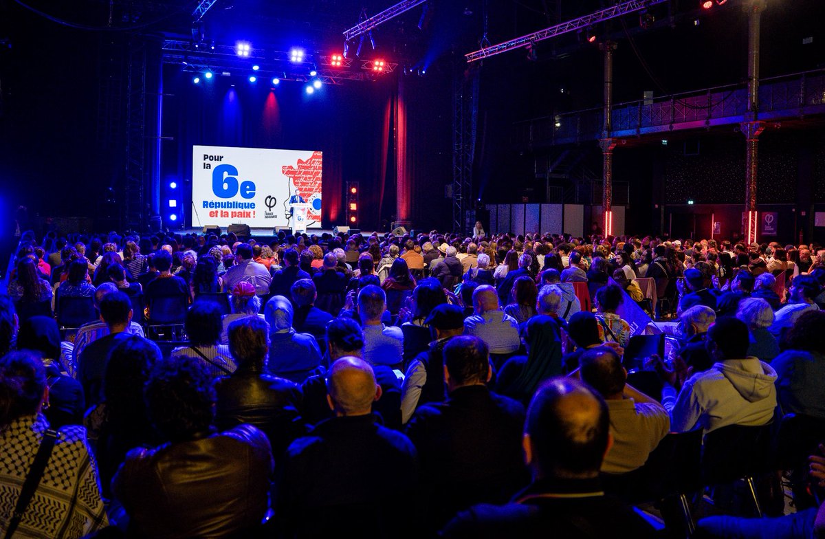 La France insoumise (@franceinsoumise) on Twitter photo Plus de 600 personnes à Roubaix au meeting pour la 6e République et pour la paix avec <a href="/MathildePanot/">Mathilde Panot</a>, <a href="/pycadalen/">Pierre-Yves Cadalen</a> et <a href="/GuiraudInd/">David Guiraud</a> !
Maintenant, toutes et tous dans la rue le 1er mai 🔥
➡️ Pour revoir le meeting : youtube.com/watch?v=ZxQUQm… Plus de 600 personnes à Roubaix au meeting pour la 6e République et pour la paix avec <a href="/MathildePanot/">Mathilde Panot</a>, <a href="/pycadalen/">Pierre-Yves Cadalen</a> et <a href="/GuiraudInd/">David Guiraud</a> !
Maintenant, toutes et tous dans la rue le 1er mai 🔥
➡️ Pour revoir le meeting : youtube.com/watch?v=ZxQUQm…