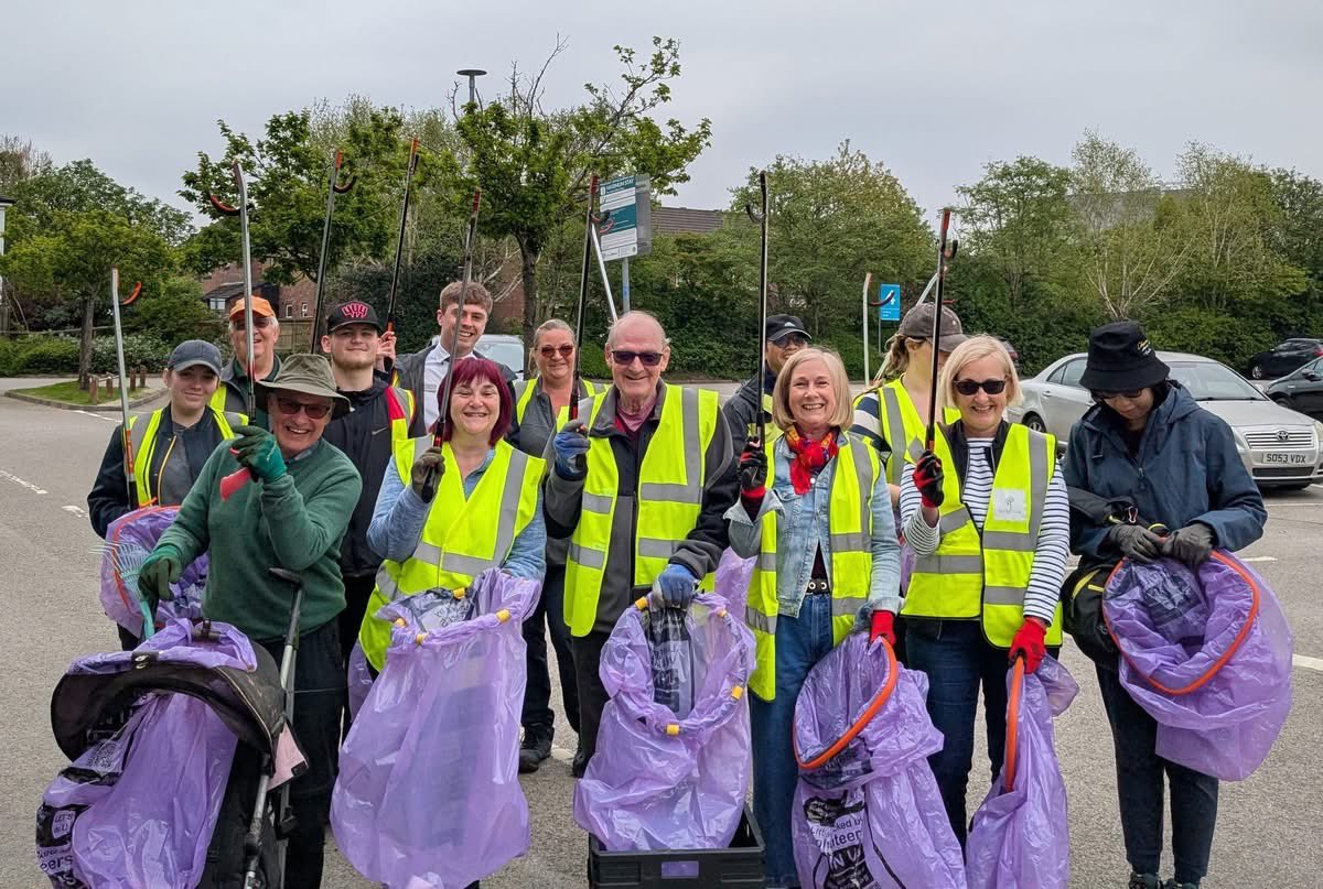 Keep Bury Clean 🌳 tweet media
