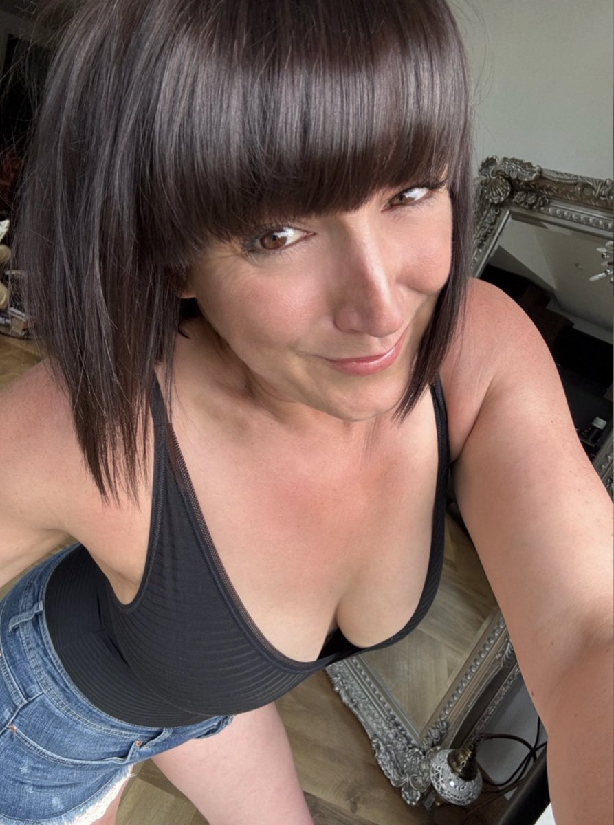 KirstieLouCarr's tweet photo. Saturday feels 🥰 #fitat46 https://t.co/RPJc3VoTpp