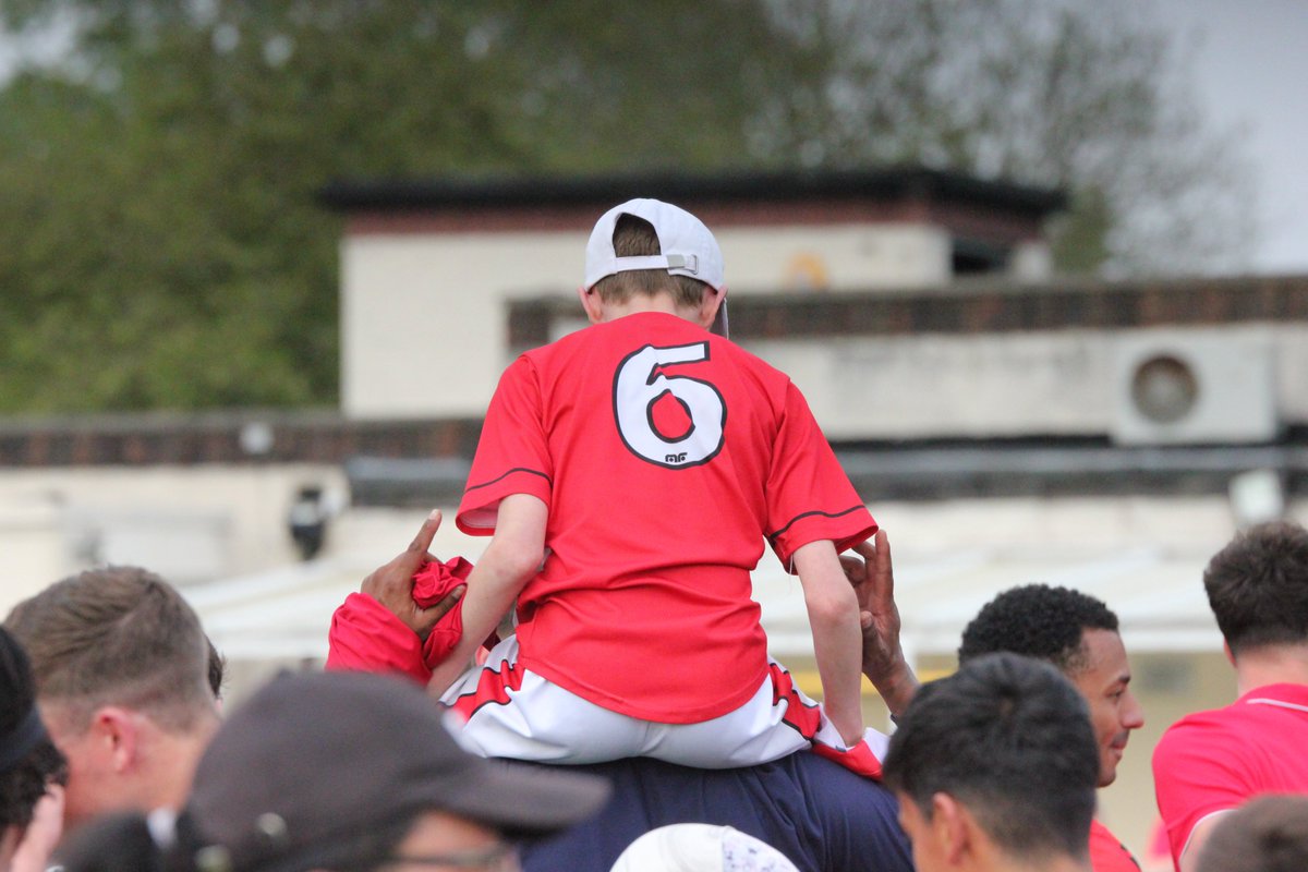 Photos from <a href="/HanworthVillaFC/">Hanworth Villa FC</a> 's emphatic win over <a href="/Horndean_FC/">Horndean FC</a> in the <a href="/IsthmianLeague/">The Pitching In Isthmian League</a> South Central, sealing a Play-Off position!
flickr.com/photos/stgeorg…
<a href="/FootballinMiddx/">Middlesex Federation Football</a> <a href="/NLprogs/">Non-League Programmes</a> <a href="/NonLeaguePaper/">The Non-League Paper</a> <a href="/NonLeagueCrowd/">Non League Crowds</a>