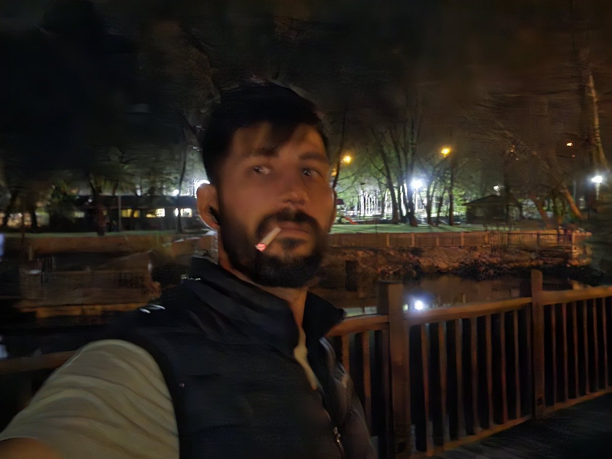 Sevgili, iyi bir dostluğun vaatlere, şartlara veya koşullara ihtiyacı yoktur. Sadece iki harika insan gerekir.