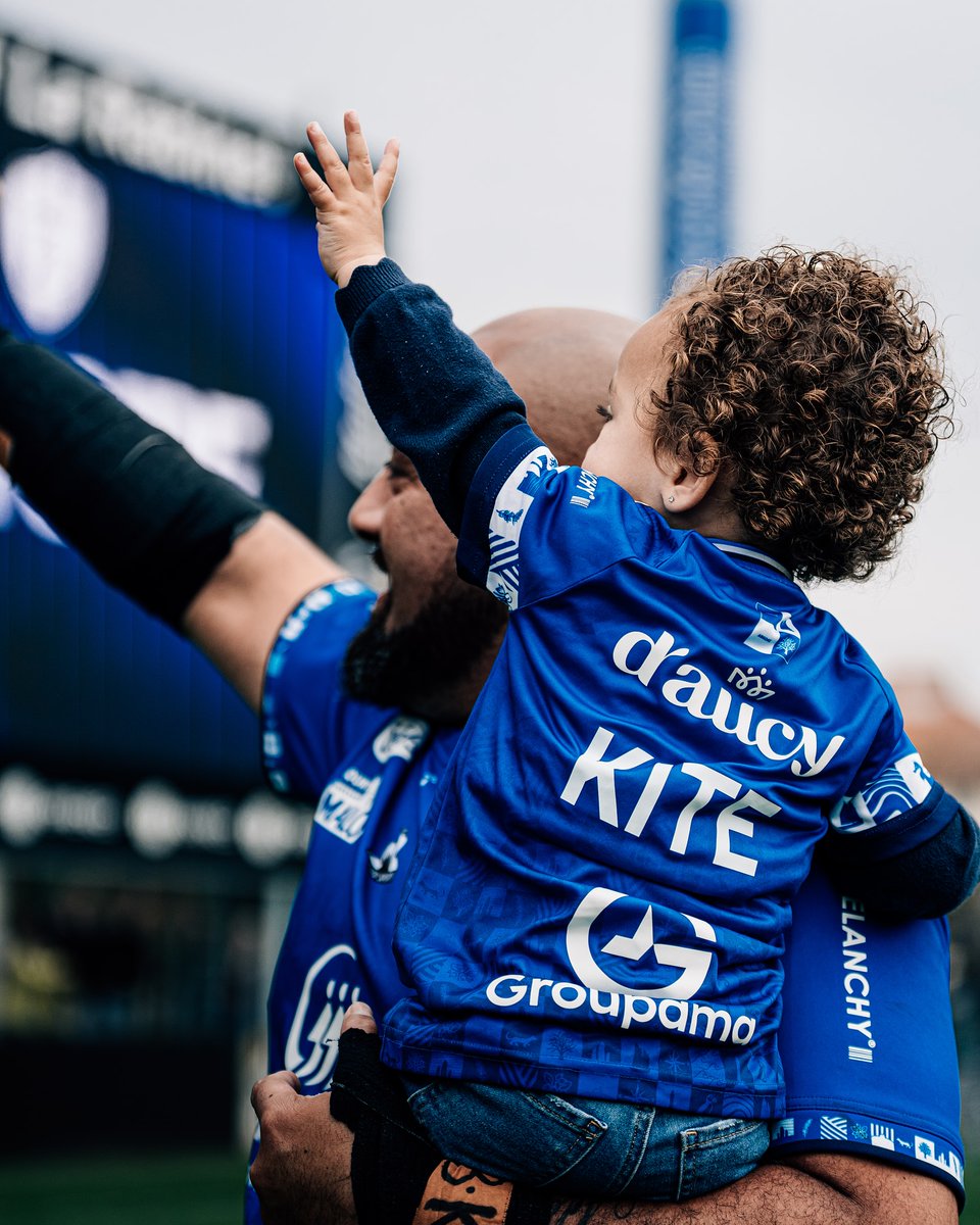 Un petit peu plus qu’un club, 𝐭𝐨𝐮𝐭 𝐮𝐧 𝐩𝐞𝐮𝐩𝐥𝐞 💙🤍🖤

#FiertéBretonne