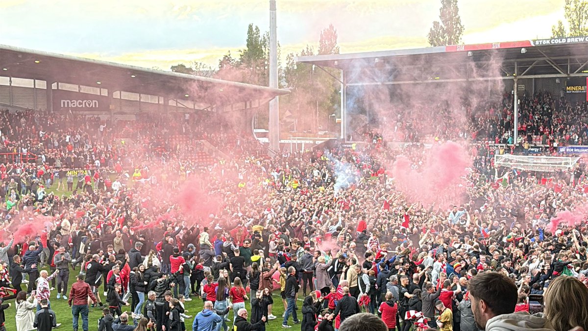 BACK TO BACK TO BACK!!
wrexham.com/news/back-to-b…