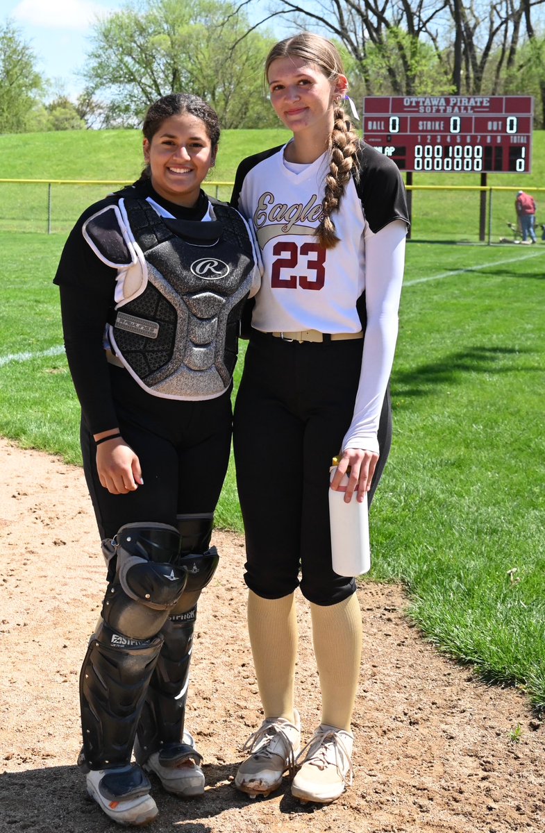 David Drake (@drakehc9) on Twitter photo Dunlap’s Sutton Centoni tossed a no-hitter against Ottawa winning 1-0. C Gabby Drake led off the 4th inning with a 2B to RF. Courtesy runner Kendyl Witt scored on a team AB grounder from Ella Cunningham for the only run of the game. <a href="/hoijim/">Jim Mattson</a> <a href="/KurtPegler/">Kurt Pegler</a> <a href="/AdamDuvall/">Adam Duvall</a> <a href="/pmc3_83/">Patrick Cunningham</a> Dunlap’s Sutton Centoni tossed a no-hitter against Ottawa winning 1-0. C Gabby Drake led off the 4th inning with a 2B to RF. Courtesy runner Kendyl Witt scored on a team AB grounder from Ella Cunningham for the only run of the game. <a href="/hoijim/">Jim Mattson</a> <a href="/KurtPegler/">Kurt Pegler</a> <a href="/AdamDuvall/">Adam Duvall</a> <a href="/pmc3_83/">Patrick Cunningham</a>