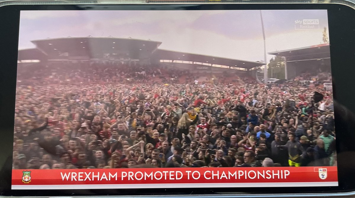 Amser dathlu!
Back-to-back-to-back!!!
👏👏👏👏👏👏👏👏