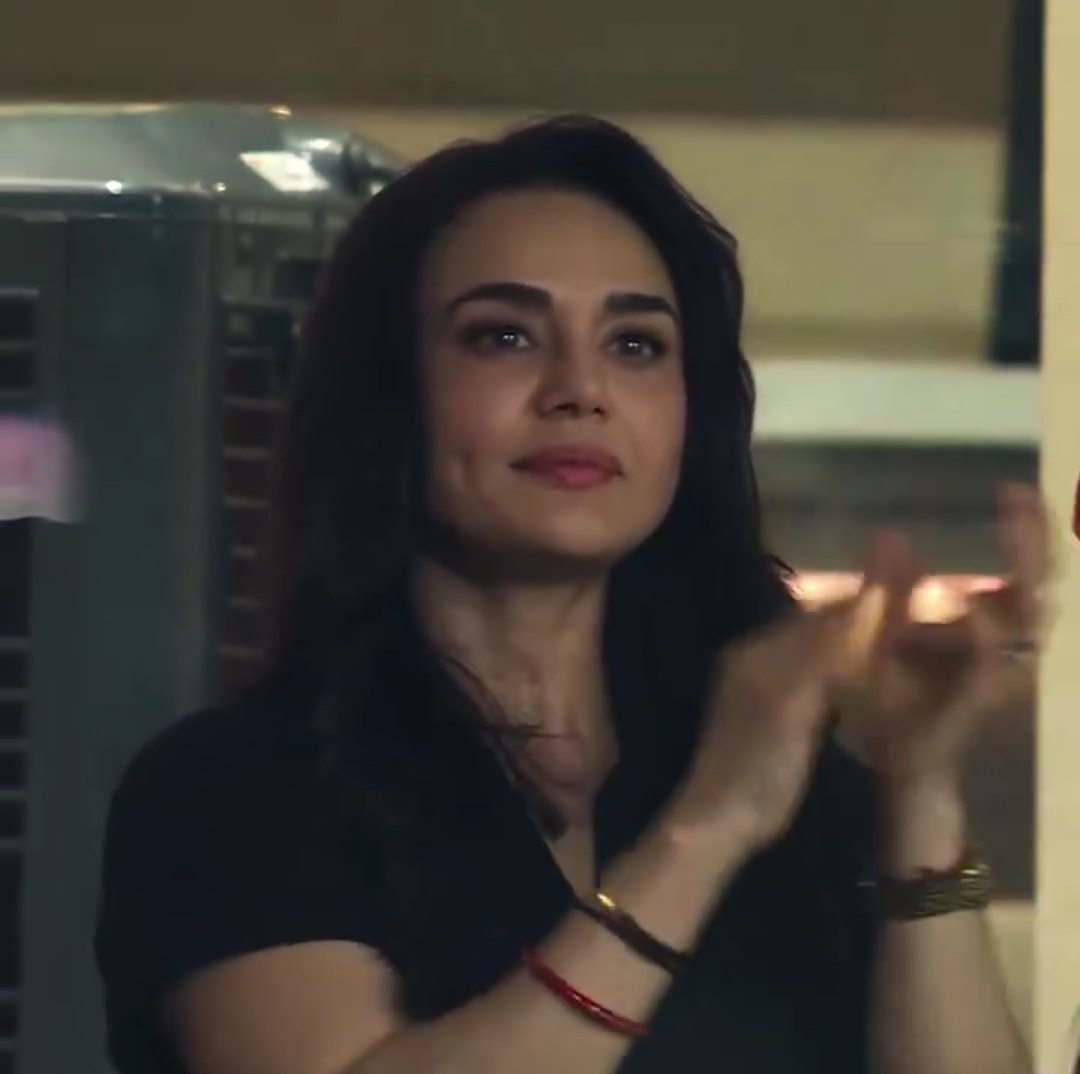 It’s not preity zinta it’s literally pretty zinta &lt;3 ❤️ #KKRvsPBKS
#KKRvsPBKS #pritizinta