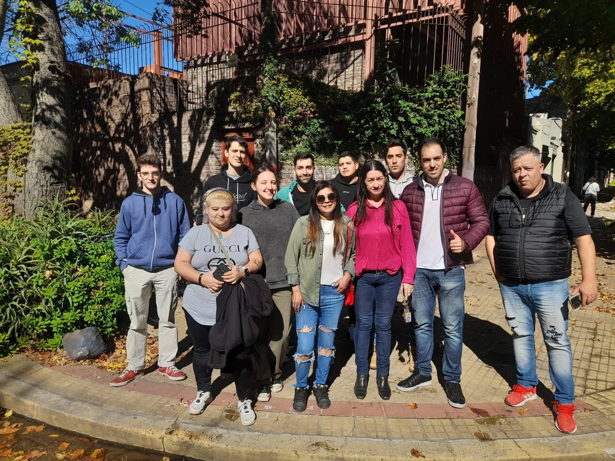 Seguimos cerca de los vecinos 💪🏻
Hoy con el equipo de <a href="/nicomorzone/">Nicolás Morzone</a> y <a href="/proargentina/">PRO</a> recorrimos la ciudad de a fin de relevar la problemáticas que más le afectan a los platenses.
#LaPlata