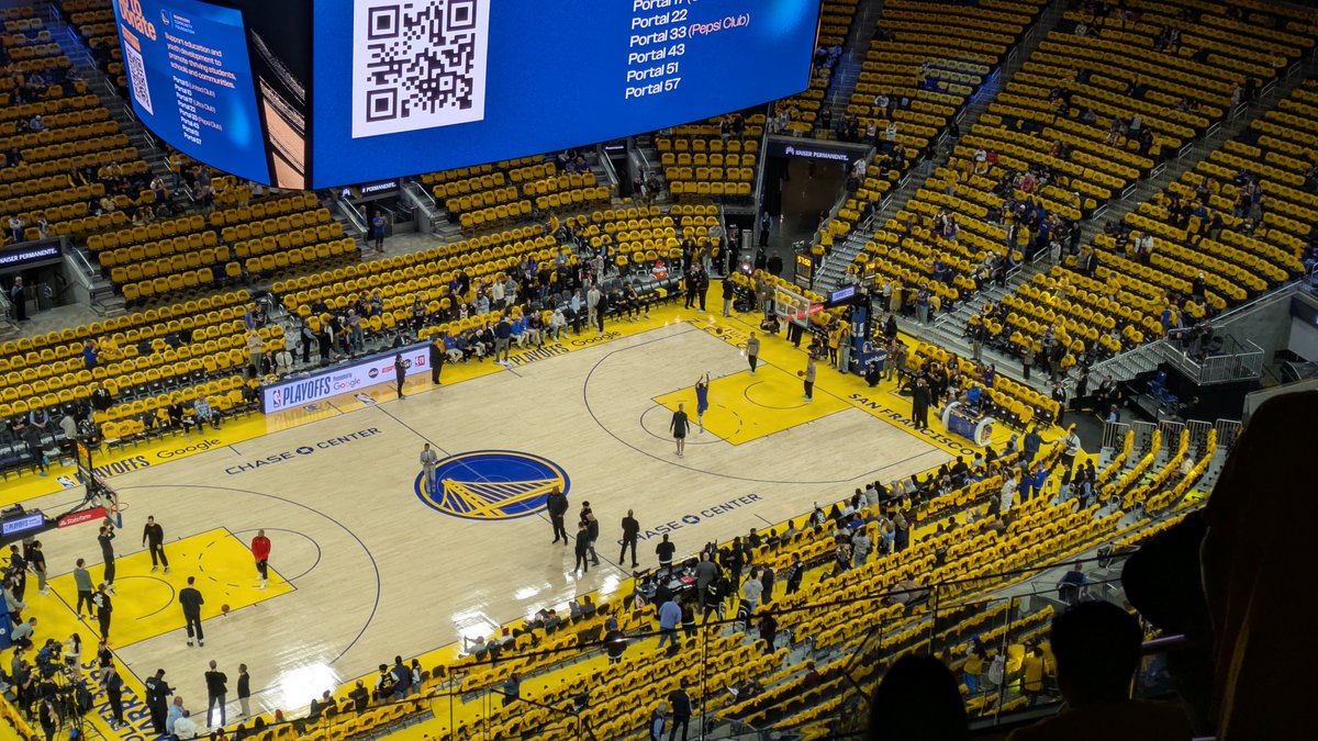 Curry. Playoffs. In the building.