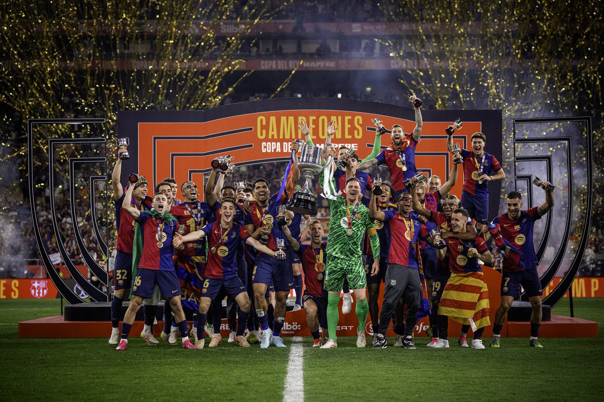 INIE8TAZO's tweet photo. SE HIZO JUSTICIA 🏆💙❤️ https://t.co/jrJD6q5Kil