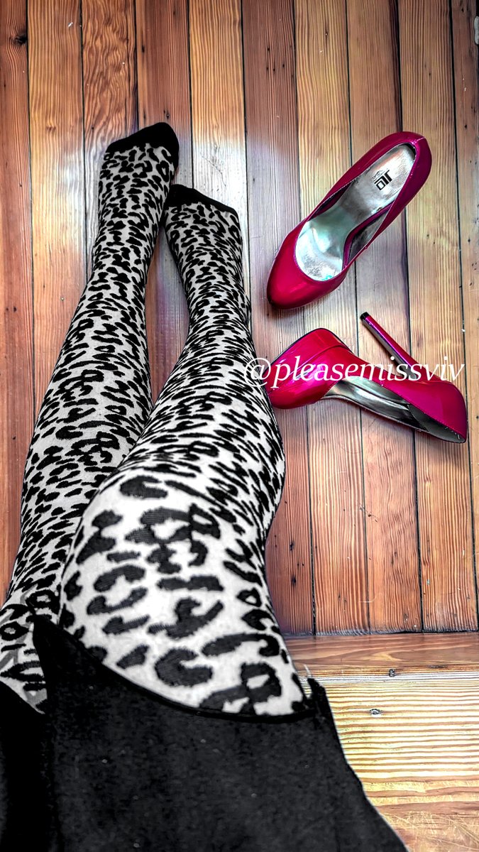 Had my fun. Now it's your turn to make yourself useful.
Gifts only. Silence otherwise.